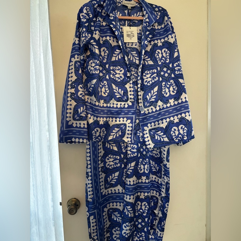 Zara type Blue and White Patterned Pajama Set - Picture 5 of 5
